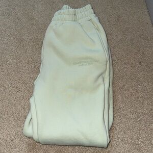 Comfrt pastel green sweatpants